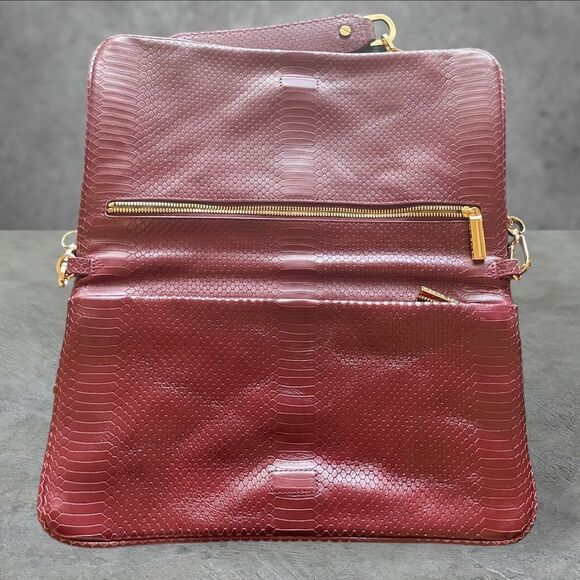 Tory Burch Burgundy Shoulder Bag with Gold Accents - Picture 5 of 16